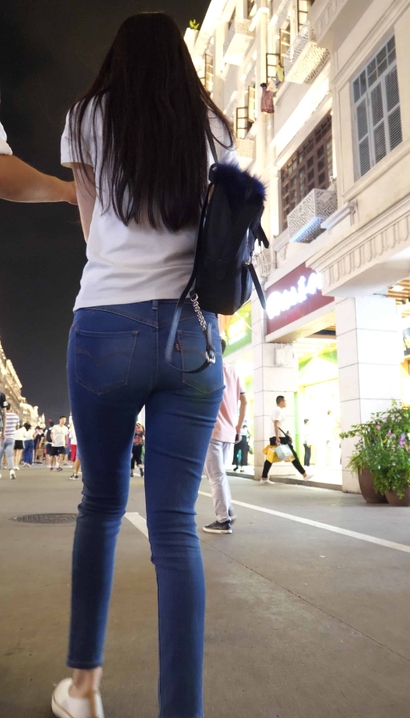 【视频】一个气质出众的气质雅致服饰丰臀美女[GZ-7R2H]