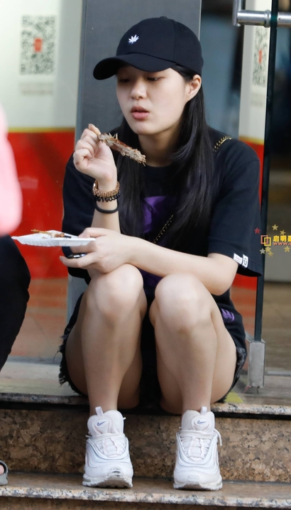偶遇腰如约素的小清新热裤美臀小姐姐[MJ-N05O]