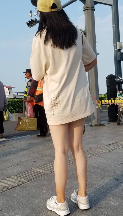 抓拍国色天香的时髦热裤翘臀靓女[CE-3530]