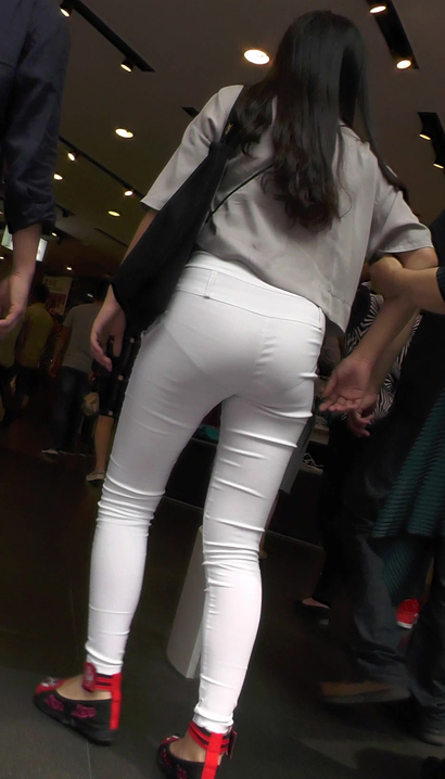 【视频】一个金枝玉叶的潮流优美着装长腿美眉[XS-G6KG]