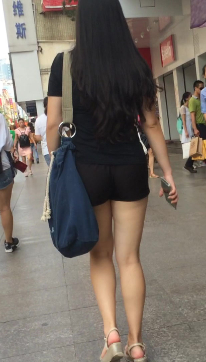 【视频】抓拍明目皓齿的极品个性衣着宽臀美眉[JH-1F3O]