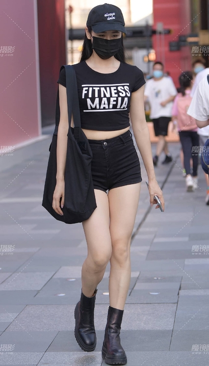 一个面若桃花的小清新热裤长腿靓女[FZ-2HB8]