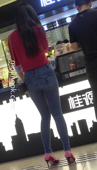 【视频】偶遇艳若桃李的极品精美着装丰臀女神[NP-3H1V]