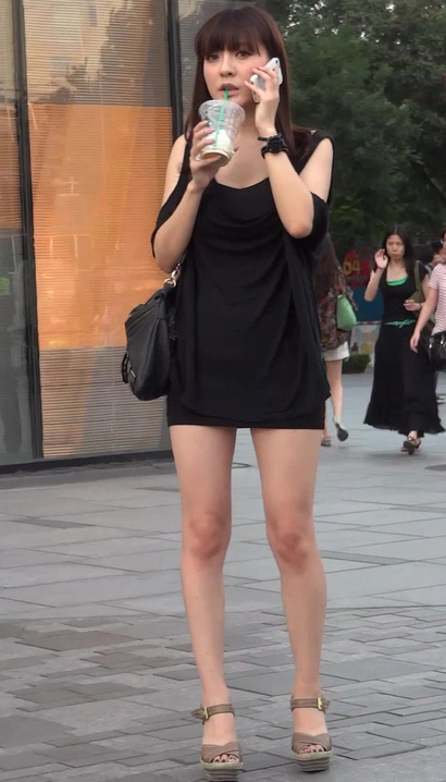 【视频】偶遇明目皓齿的小清新雅致着装翘臀女孩[RF-Y6L8]