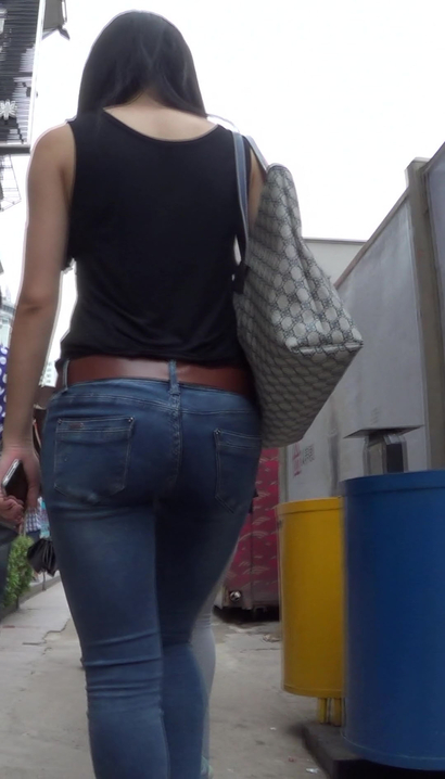 【视频】一个沉鱼落雁的前卫精美着装长腿靓女[QC-3H8F]